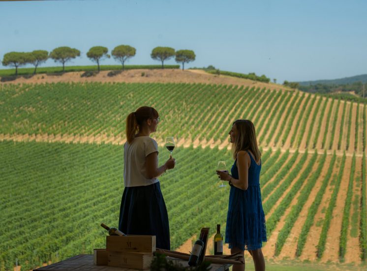 Cantine aperte anche di sera come Le Mortelle 