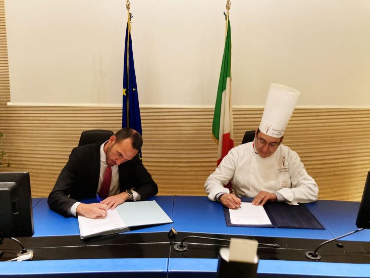 Manlio Di Stefano (Affari Esteri) e Roberto Lestani (Fipgc)