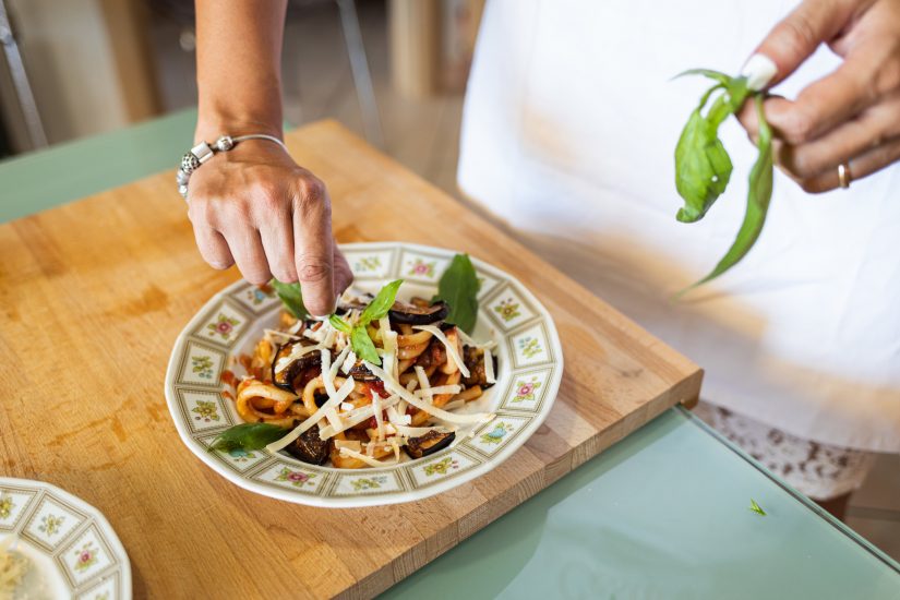 Le Cesarine aprono le loro case e le loro cucine ai turisti del mondo