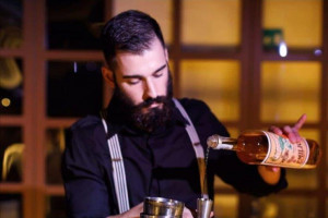 &ldquo;Bee Connection&rdquo;, oltre 100 bartender in Italia uniti per salvare le api nel mondo