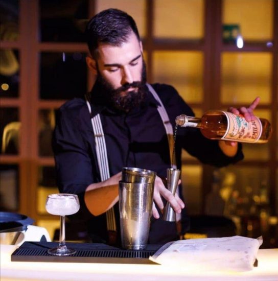 Il bar manager Riccardo Carboneschi ed il progetto “Bee Connection”