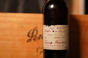 142.131 dollari per uno dei rarissimi esemplari di Penfolds Grange Hermitage Bin 1 Shiraz 1951