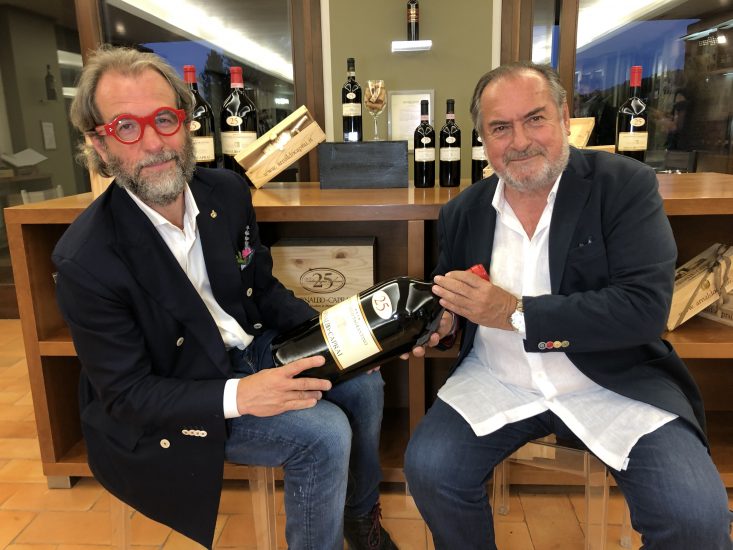 Il winemaker Michel Rolland con il direttore di WineNews Alesaandro Regoli
