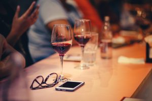AAA export manager, vendemmiatori e cantinieri cercasi. Focus sul lavoro nel mondo del vino AAA export manager, vendemmiatori e cantinieri cercasi. Focus sul lavoro nel mondo del vino