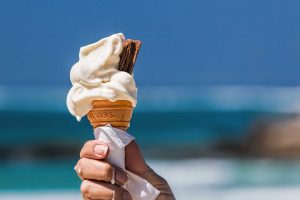 Il cibo da spiaggia più instagrammabile? Il gelato, protagonista di 6,5 milioni di post Il cibo da spiaggia più instagrammabile? Il gelato, protagonista di 6,5 milioni di post