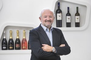 Investire in terra e in vigna è fondamentale per il futuro: parola di Schenk Italian Wineries Investire in terra e in vigna è fondamentale per il futuro: parola di Schenk Italian Wineries