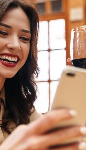 Arriva l&rsquo;app che porta il trading di vini pregiati alla portata di tutti, sullo smartphone