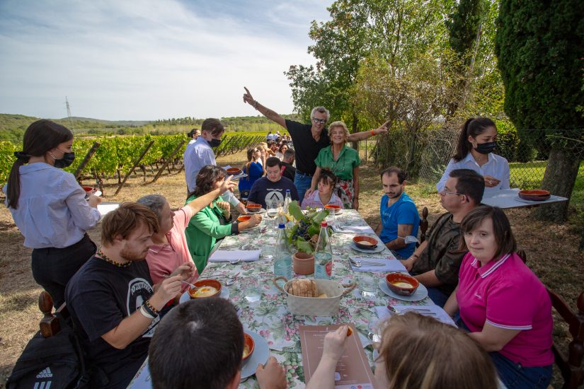 Vendemmie solidali: a Tenuta Sette Ponti con l’Associazione Italiana Persone Down