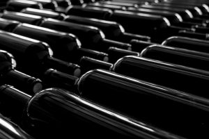 Produrre vino, a Bordeaux, costa da 3,33 euro a 6,14 euro a bottiglia. I conti tra vigna e cantina