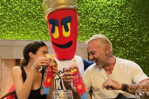 La sfida di mister 41 milioni di followers: Gianluca Vacchi lancia “Kebhouze”, il kebab tricolore