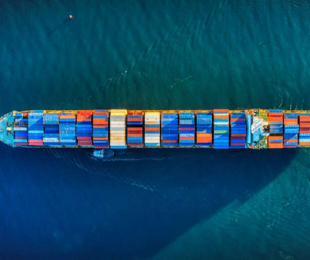 Stretto di Hormuz chiuso, rischio shock globale dei prezzi alimentari entro un anno