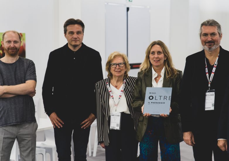 A “Vinitaly Special Edition” 2021  la mostra “Vino. Oltre il paesaggio” by Zenato Academy