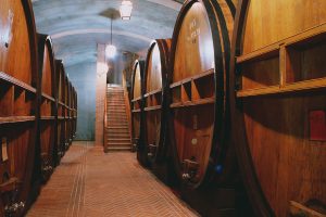 Cantina Italia:  nelle cantine del Belpaese 42,4 milioni di ettolitri di vino (al 31 ottobre)