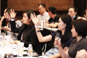 Cina, una “manciata di casi” di Covid-19 a Shanghai, ma tolleranza zero: rinviata “Wine to Asia”