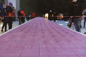 Un dolce fiume rosa Ruby di 25 metri: la tavoletta di cioccolato di Mirco Della Vecchia &egrave; da record