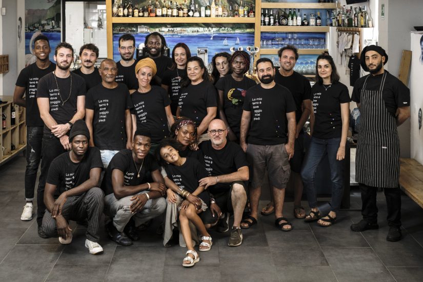 Il team del ristorante Moltivolti di Palermo