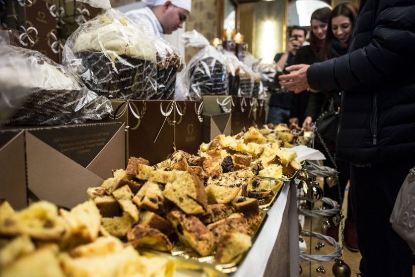 “Una Mole di Panettoni” a Torino, in vista delle Festività
