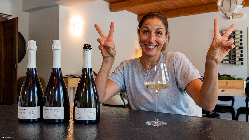 Sara Vezza, produttrice di Barolo a Monforte d’Alba, “figlia della Langhe”, tra innovazione e sostenibilità, premiata con il Premio “Donne e sostenibilità” by Istat