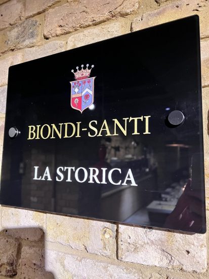 Il caveau dedicato alle Riserve di Biondi-Santi da Hedonis Wines