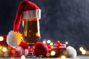 Non solo spumante e Champagne: quest&rsquo;anno a Natale si brinda anche con la birra