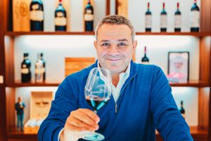 Montefalco ed il Sagrantino, tra storia e futuro, secondo il pioniere Marco Caprai Montefalco ed il Sagrantino, tra storia e futuro, secondo il pioniere Marco Caprai