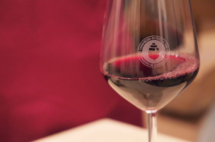 Il Primitivo di Manduria si racconta con le sue cantine a Milano 