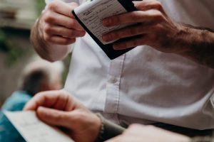 Il caro materie prime colpisce anche la ristorazione, con aumenti di oltre il 10%