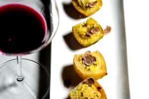 Viaggio nelle Marche del wine & food, dai vini al tartufo, “fresco” di riconoscimento Unesco Viaggio nelle Marche del wine & food, dai vini al tartufo, “fresco” di riconoscimento Unesco