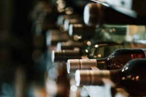 Il valore globale del vino, nel 2021, tocca i 245,6 miliardi di euro. In Italia 14,2 miliardi Il valore globale del vino, nel 2021, tocca i 245,6 miliardi di euro. In Italia 14,2 miliardi