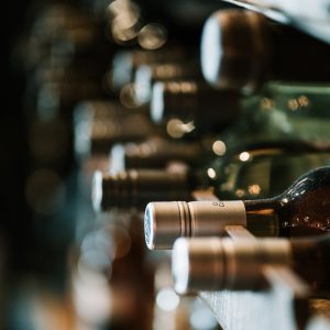 Il valore globale del vino, nel 2021, tocca i 245,6 miliardi di euro. In Italia 14,2 miliardi