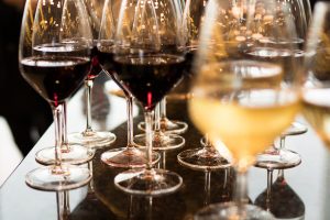 Spumanti in crescita, ma a dominare il mercato mondiale sono, e resteranno, i vini fermi