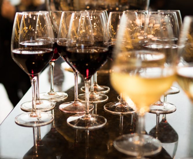 Spumanti in crescita, ma il grosso del mercato sono i vini fermi