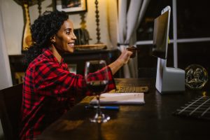 Dopo la Gdo, il vino frena anche sull’online: in calo (-7,2%) i ricavi di Callmewine Dopo la Gdo, il vino frena anche sull’online: in calo (-7,2%) i ricavi di Callmewine