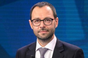 Patuanelli: “in Ue uniti per affrontare l’emergenza agricola legata alla guerra in Ucraina”