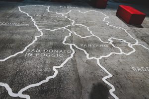 Greve, la più grande delle Uga del Chianti Classico, confine naturale con il Valdarno