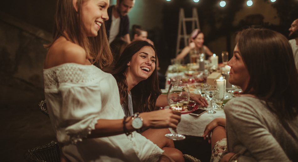 Calano i consumi di vino, ma si affermano nuovi trend anche in Italia