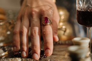 Dall’Ue via libera a nuove sanzioni contro la Russia: stop anche i vini “di lusso” verso Mosca