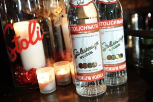 La Vodka Stolichnaya cambia nome: sarà solo “Stoli”, dal nome del gruppo di Yuri Shefler