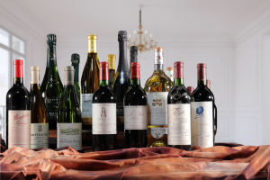 La cantina de “La Grand Maison”, che fu regno dello chef Joël Robuchon, sotto il martello