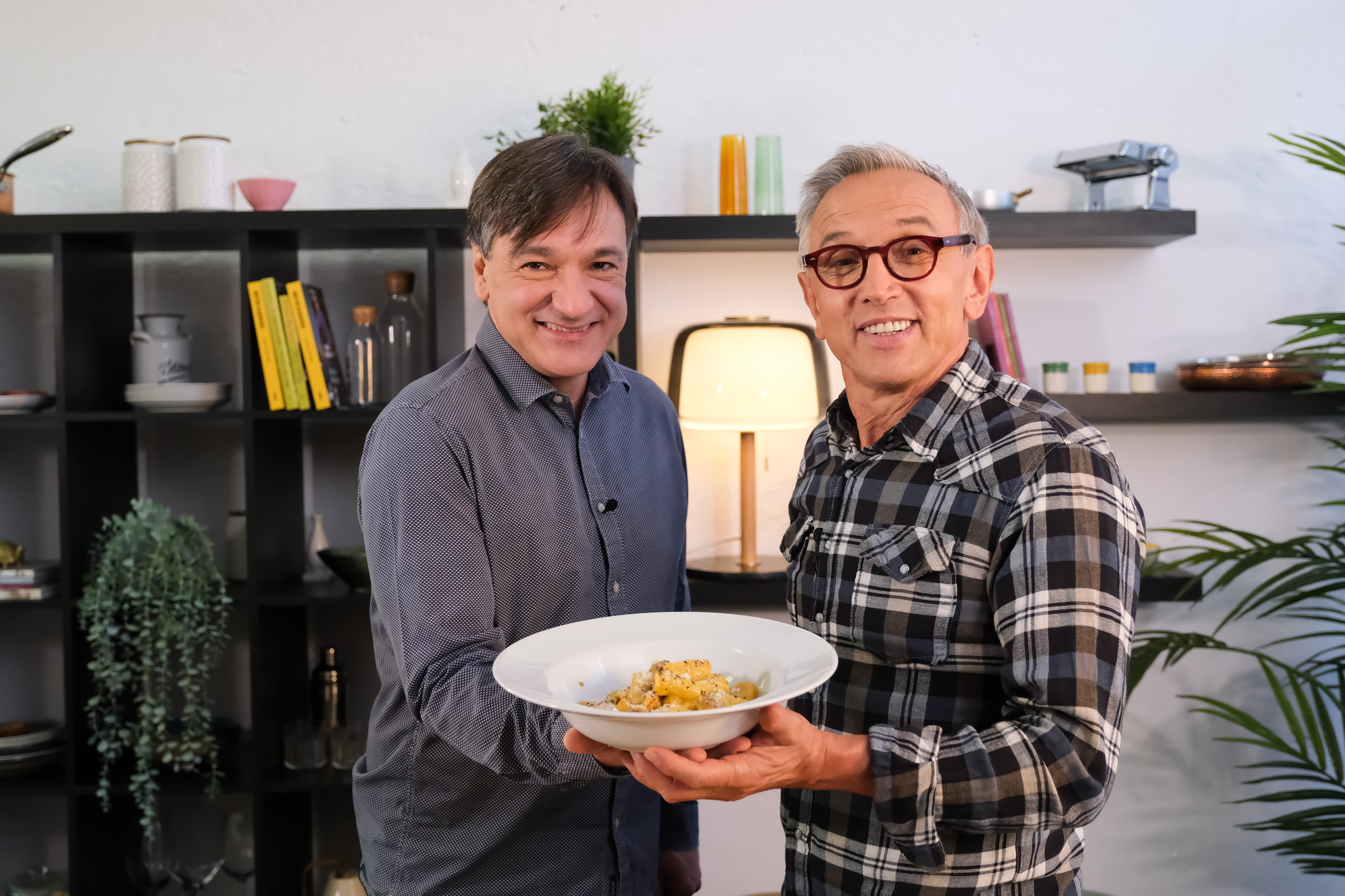 Carbonara Day”, la ricetta perfetta raccontata da chef Bruno Barbieri, con  Fabio Caressa - WineNews