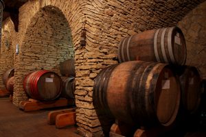 Dalle bombe sui vigneti ucraini a Vinitaly, tra speranza e beneficenza, il vino contro la guerra