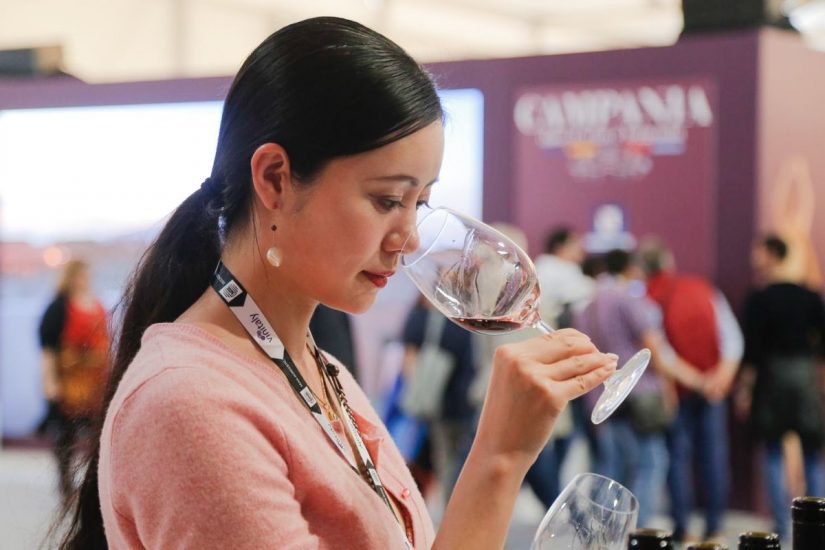 Il trade del mondo (Asia inclusa) tornano a Vinitaly: oltre 700 i top buyer attesi