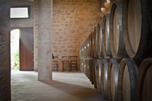 Cantina Italia: ad aprile 2022 nelle aziende del Belpaese 53,8 milioni di ettolitri di vino