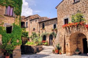 Carlo Petrini: “rigenerare i borghi superando la contrapposizione tra tradizione e innovazione”