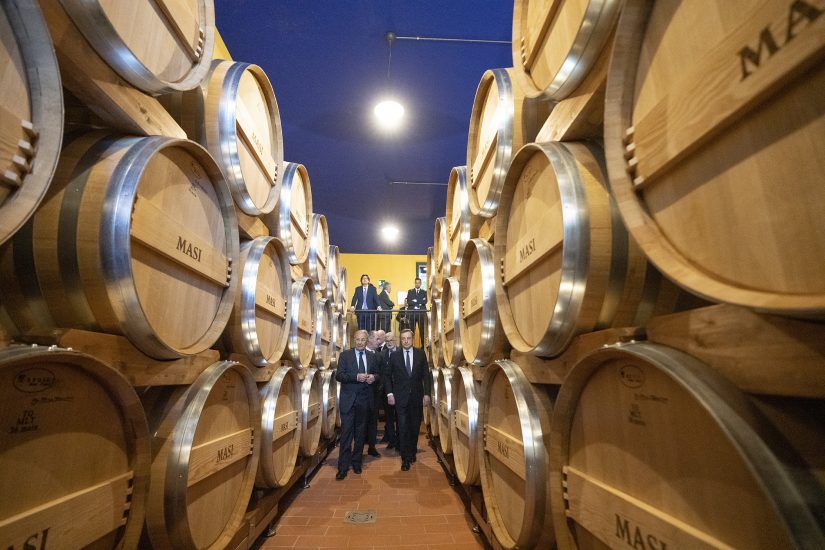 Mario Draghi con Sandro Boscaini da Masi