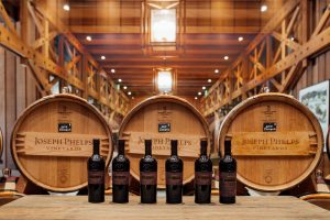 Lvmh investe in California: acquisito il gioiello Joseph Phelps Vineyards, icona di Napa e Sonoma Lvmh investe in California: acquisito il gioiello Joseph Phelps Vineyards, icona di Napa e Sonoma