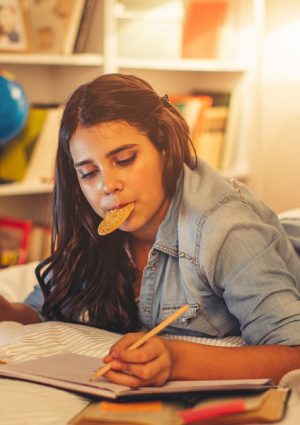 Aspettando l&rsquo;esame di Maturit&agrave;, 3 studenti su 4 &ldquo;mangiano dolce&rdquo; per aiutare la concentrazione
