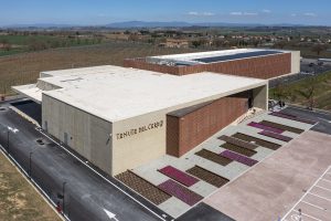 Wine and investments, here is Le Cerraie, winery-hub of Tenute del Cerro (Unipol Gruppo)