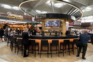 Le bollicine di Prosecco volano a Londra: Bottega apre un concept bar all’aeroporto di Stansted
