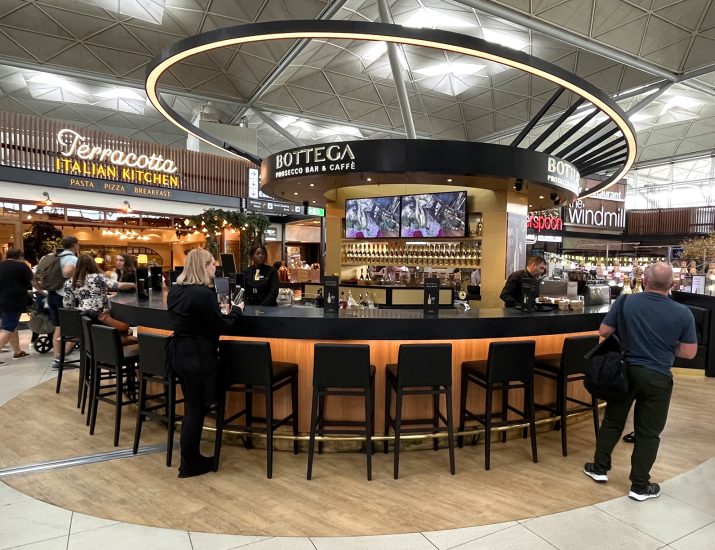 Bottega apre un Prosecco bar all’Aeroporto di Stansted, a Londra